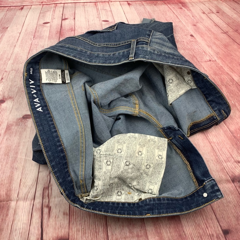 Ava & Viv Midi Cuffed Denim Short Size 22wx4” - image 7